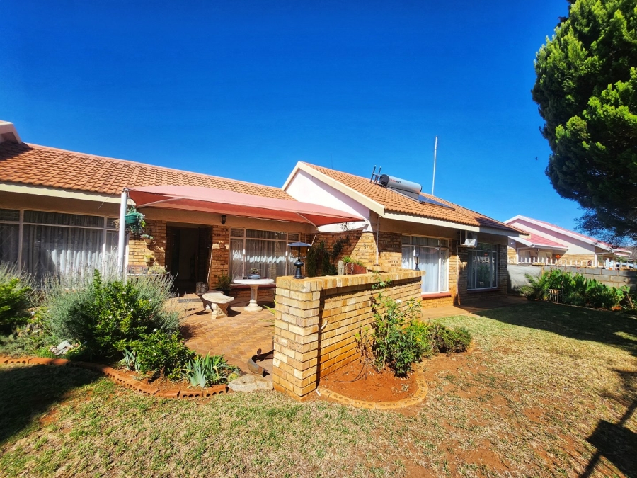 3 Bedroom Property for Sale in Stilfontein Ext 4 North West